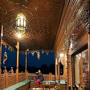Royal Hareem Group Of Houseboats